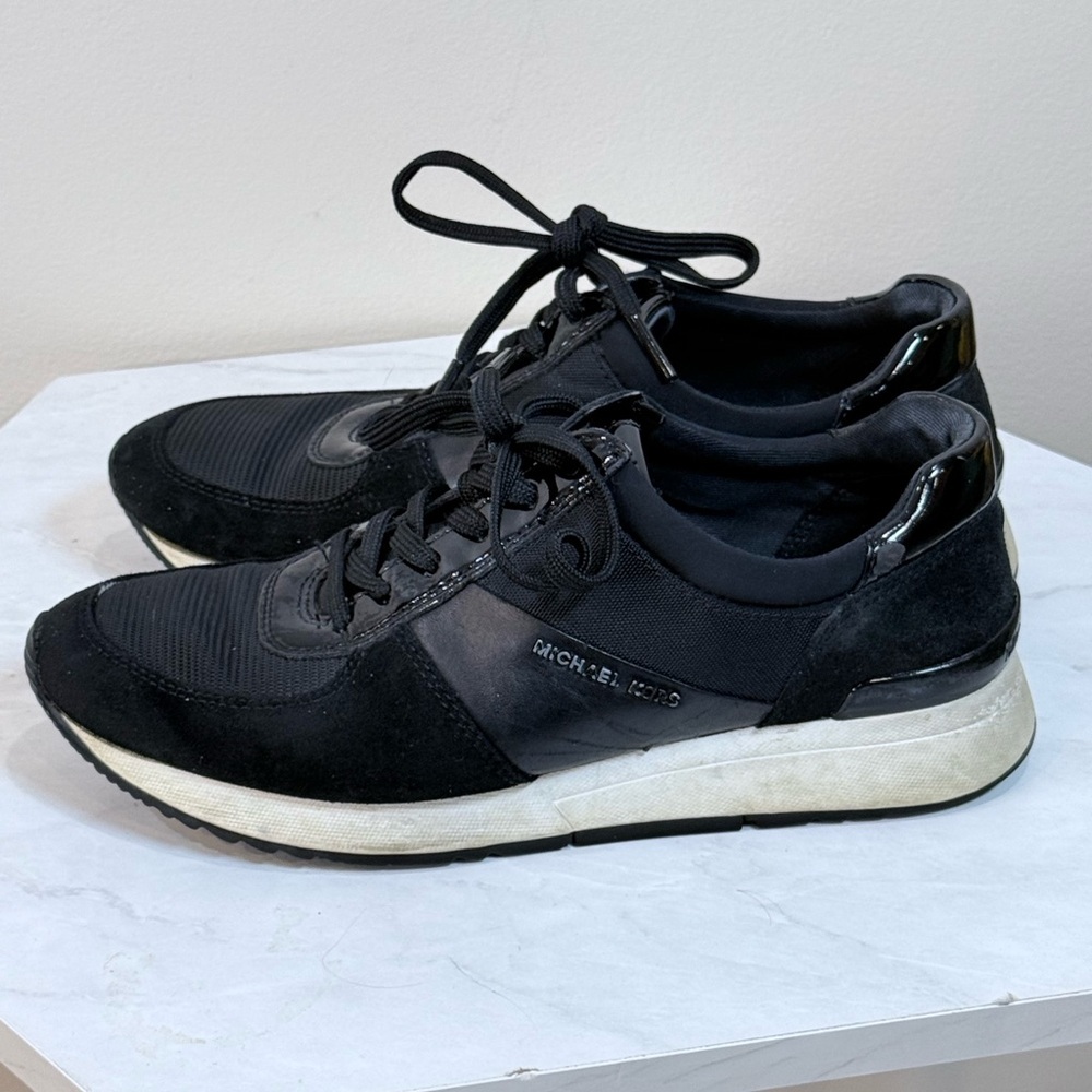 🔥Michael Kors Women’s Black Suede & Mesh Trainer Sneakers Size 7 EUC🔥